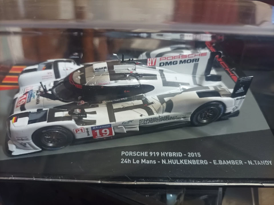 Porsche 919 Hybrid (Bamber/Hülkenberg/Tandy) Winner 24h Le Mans 2015 Scala 1:43 - Immagine 1 di 1