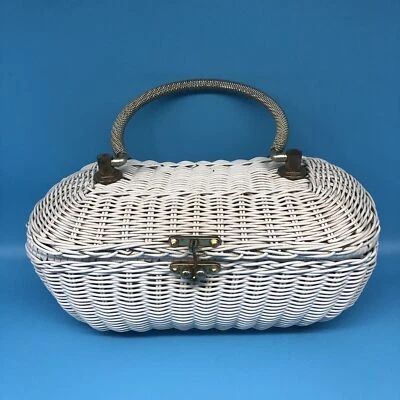 Bolso de mano vintage de mimbre blanco con asa tono plateado pies tono dorado Hong Kong Foto 1 de 4