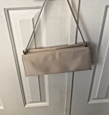 Bolso sin asas de hombro vintage ANTONIO MELANI color marfil tostado Foto 1 de 4