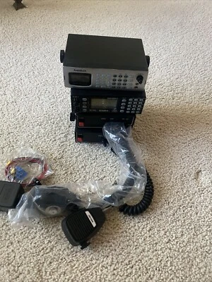 Радиостанция персональной радиосвязи сканер и динамик Com лот товаров Radioshack Uniden SHO-ME непроверенные - Изображение 1 из 4