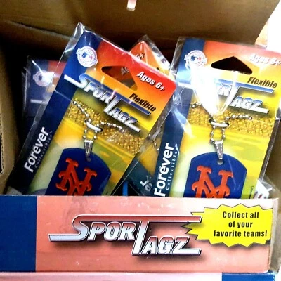 NEW YORK METS Dog Tags Box of 20 with Display Sports Tagz Necklace Flexible New - Image 1 of 3