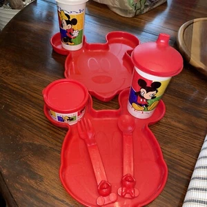 Tupperware Mickey Mouse Meal set No Bowl - Picture 1 of 7