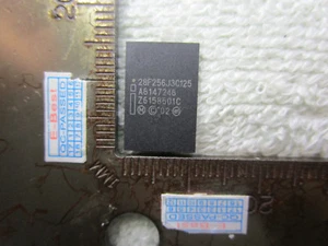 1 chip IC 28F256 28F256J3C 28F256J3C 28F256J3C125 PC28F256J3C125 RC28F256J3C125 BGA64 - Imagen 1 de 4