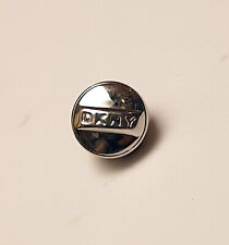 DKNY CROWN Stainless Steel. Signed with logo.  Ø 4,5mm  TAP10