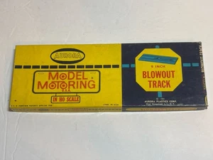 Aurora HO Scale Model Motoring 9" Blowout Track #1541-200 - Bild 1 von 3