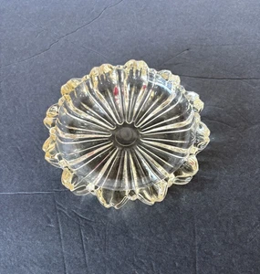 "Cenicero estriado redondo Hazel-Atlas 5"" transparente con un tono de cobre vintage" - Imagen 1 de 4