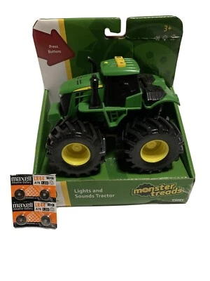 Nuevo en paquete John Deere Monster Treads luces y sonidos tractor más baterías adicionales Foto 1 de 4