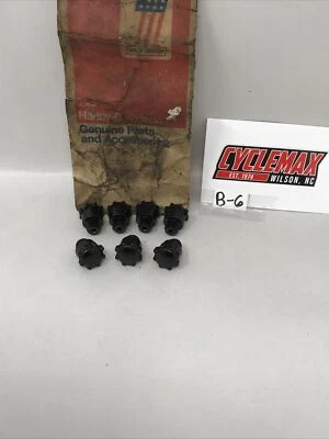 Tapones de tornillo para carenado de plástico negro Harley Davidson “NOS” CANTIDAD = 7 (B-6) Foto 1 de 2