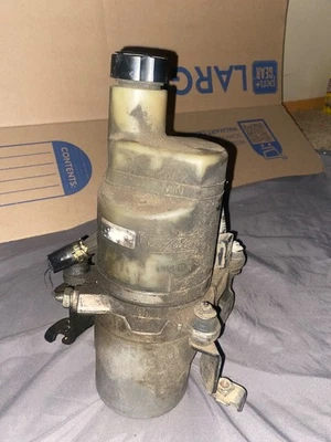 Bomba de dirección asistida eléctrica Volvo C30 C70 S40 V50 2004-2013 5N51 3K514 AD Foto 1 de 2