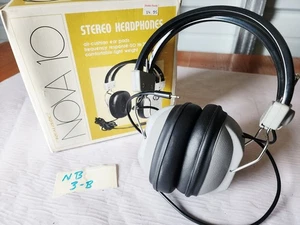 Realistic 33-1012D NOVA 10 Stereo Headphones - Picture 1 of 5
