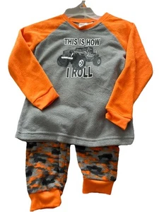 “This Is How I Roll” 2 Piece Micro Fleece set boys Size 5/6 - Picture 1 of 3
