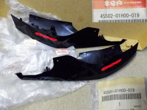 Suzuki GSX-R600 Seat Tail Cover L/R OEM Cowling 45501-01H00 NOS 45502-01H00-019 - Picture 1 of 20