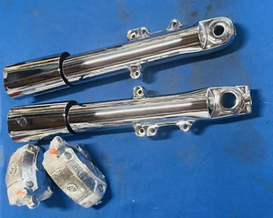 Harley BREMBO CALIPERS Fork sliders chrome ALL Glide FLHX Touring 2014-2022 - Picture 1 of 5