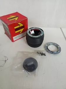 mozzo volante nos originale Momo 4007 per Fiat X1/9 03/78-88 hub boss - Imagen 1 de 8