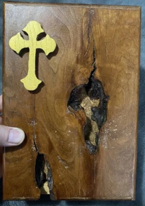 Handcrafted Wooden and Cork Bible Holder Knots beautiful - Picture 1 of 10