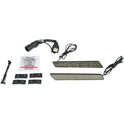 Kit reflector de luz LED ahumada con pestillo de alforja Dynamics personalizado Harley FLH 99-13 Foto 1 de 2