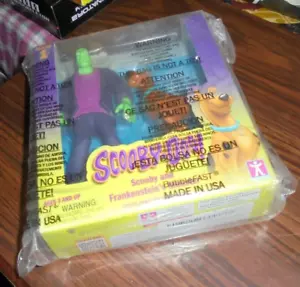 Scooby-Doo "Scooby and Frankenstein's monster" Series 1 Figures Charter 2016 - Picture 1 of 3