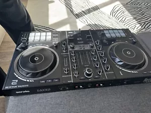 Hercules Impulse 500 DJ Controller - Picture 1 of 5