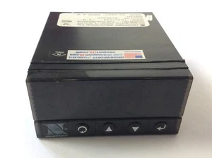 Newport Electronics i833-C24 Temperatur Prozess Panel Messgerät Steuerung 90-240VAC - Bild 1 von 5