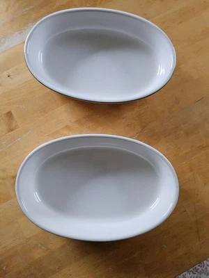 Zwei Keramik-Auflaufform mit Blumendekor - Bild 1 von 4