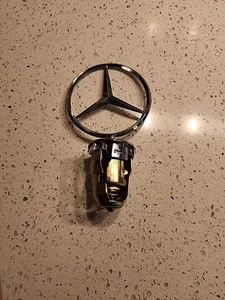 Mercedes Hood Ornament - Picture 1 of 3