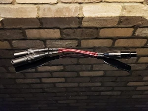 Adaptador 'Y' ANTICABLES Nivel 3.1 - XLR Hembra a (2) XLR Macho - Imagen 1 de 3