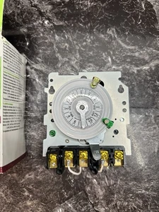 T104M Elektromechanische Zeitschaltuhr vielseitige Zeitplanung manuelle Übersteuerung - Bild 1 von 4