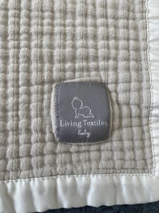 Musselin Babydecke braun beige hellbraun creme cremeweiß Wohntextilien Satinborte - Bild 1 von 9