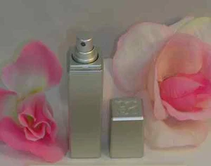 New Estee Lauder Pleasures Eau De Perfume Parfum .17 oz 5 ml Purse Travel Spray - Picture 1 of 3