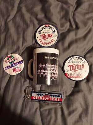 1987 Minnesota Twins World Champion Pins, Mug, Key Chain Assortment - Image 1 of 2
