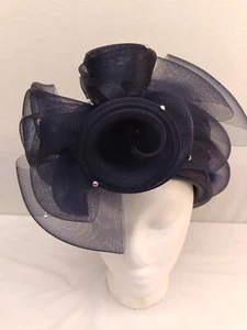 LADIES NAVY BLUE LACE FORMAL DRESS CHURCH HAT WITH LARGE BOW & RHINESTONES - Picture 1 of 12