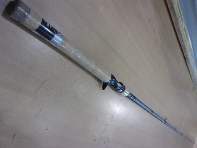 PFLUEGER PRESIDENT CASTING ROD 6 foot 6 inch length Medium Heavy power - Image 1 of 4