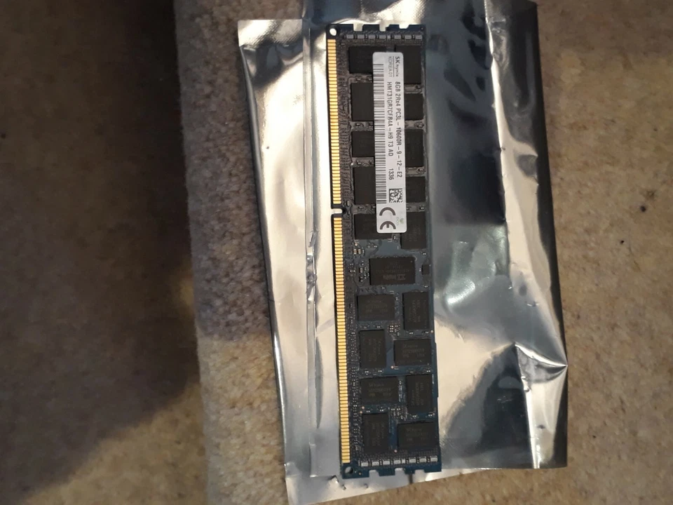 Hynix 8GB 2Rx4 PC3L-10600R-9-12-E2 SERVER MEMORY DDR3 - Image 1 of 1