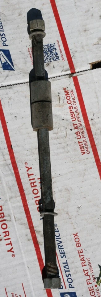 Harley-Davidson 1973 AMF SX350 Sprint Enduro OEM perno de motor trasero con espaciadores Foto 1 de 1