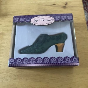 1999 Kingsbridge My Treasure Victorian High Heel Resin Shoe Miniature Decoration - Picture 1 of 2