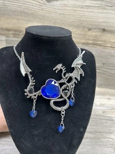 Collar Dragón Quetzalcóatl Kukulkán Aleación de Plata, Gemas de Disfraz Azul - Imagen 1 de 9
