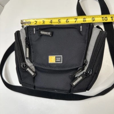 Camera Case Camera Bag Travel Black Gold Liner TBC306K 7"W 6"H Case Logic - Image 1 of 4