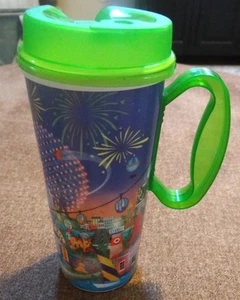 WALT DISNEY WORLD 2025 GREEN MICKEY MOUSE INSULATED HOT / COLD DRINK RESORT MUG - Picture 1 of 14