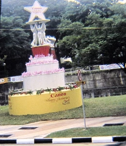 Canon Camera Singapore 25th Anniversary Vintage 1990 Travel Slide Film Photograp - Picture 1 of 3
