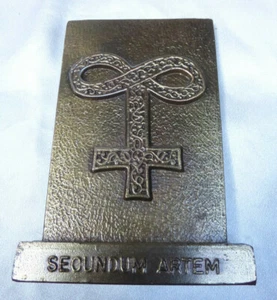 Vintage PHARMACY Bookend BRASS Tinactin 1979 SECUNDUM Artem PAPERWEIGHT - Picture 1 of 3