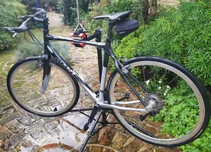 Giant CRS Alliance flatbar road bike, hunt wheels, carbon cranks, carbon bars - Picture 1 of 13