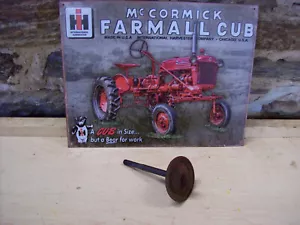 Farmall Cub International oil filter lid - Picture 1 of 3