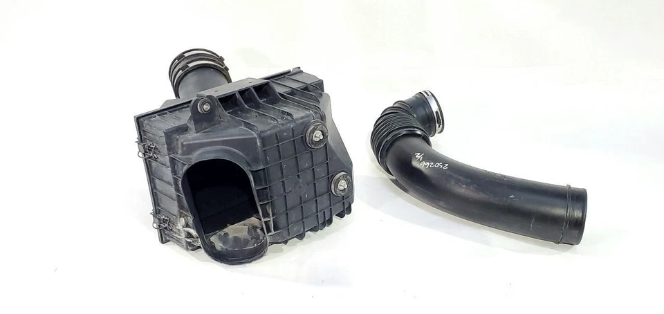 Nissan Titan XD 2016 2019 OEM purificador de aire 5,0 L 8 cilindros diésel daños menores  Foto 1 de 4