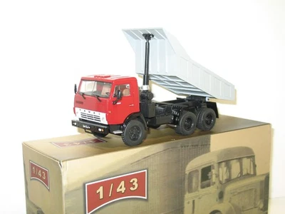 1:43 Altaya, KAMAZ 5511 Benna Carriera, Camion D'Altro Tempo - Immagine 1 di 3
