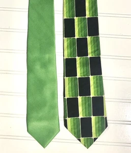 2 Boss Hugo Boss Seidenkrawatten Grün Geometrisch Made In Italy - Bild 1 von 5