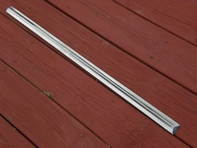 1950; BUICK SPECIAL, SUPER, ROADMASTER-NOS LH/RH PUERTA TRASERA MOLDURA LATERAL #1339524 Foto 1 de 2