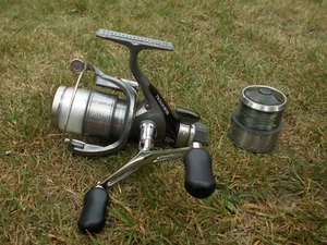 Shimano Twinpower 3000 XTR m.i.Japan fishing reel FISHING SET UP - Picture 1 of 12