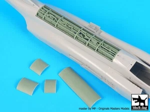 Black Dog 1/48 F-4J Phantom II Aircraft Spine Electronics (per Hasegawa) A48088 - Foto 1 di 1