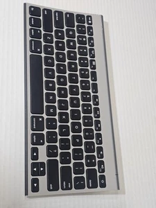 Jelly Comb Ultra-Slim Bluetooth Keyboard Portable Mini Wireless Rechargeable - Picture 1 of 7