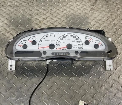 2004-2005 年福特探险者 Sport Trac 速度表集群 MPH ID 4L2T-10849-AD Oem — 第 1/4 张图片